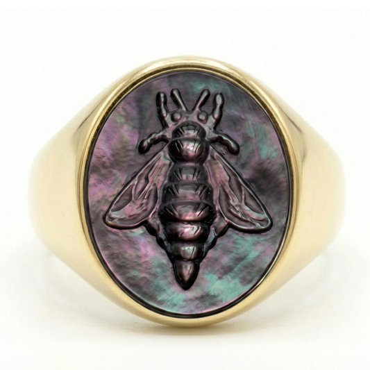 BEE SIGNET RING